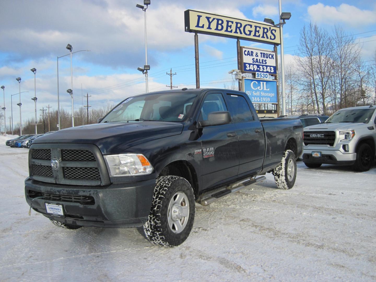 2014 RAM 2500 Tradesman Crew Cab 4WD (3C6TR5HT1EG) with an 3.6L V6 DOHC 24V engine, located at 9530 Old Seward Highway, Anchorage, AK, 99515, (907) 349-3343, 61.134140, -149.865570 - Photo#0